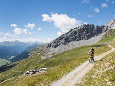 rondreis zwitserland back to nature graubunden klosters parsenn 1