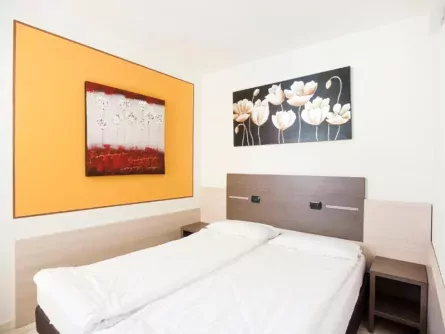 family active lago di garda italie trente torbole residence maroadi slaapkamer 2