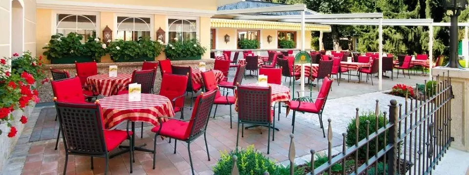 oostenrijkse alpen oostenrijk tirol zell am ziller hotel brau buiten