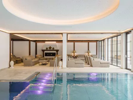 oostenrijkse alpen oostenrijk tirol zell am ziller hotel brau binnenzwembad 2