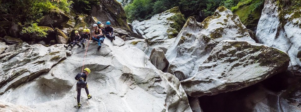 family active zillertal avontuurlijke geizinsvakantie tirol oostenrijk canyoning 2