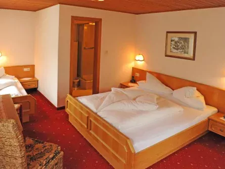 actieve gezinsvakantie outdoorvakantie families oostenrijk oetz pension olympia 16