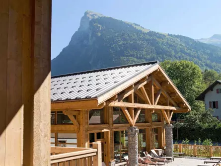 actieve gezinsvakantie outdoorvakantie families frankrijk haute savoie samoëns la reine des prés buiten4