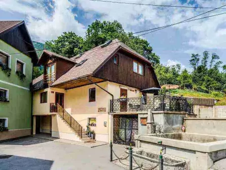 family outdoor active bovec actieve gezinsvakantie slovenie goriška apartmaji mausi buiten