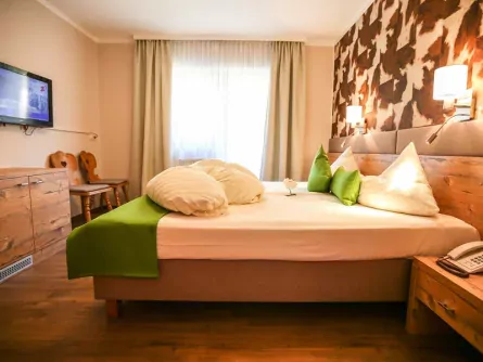 outdoor active zillertal outdoorvakantie oostenrijk tirol mayrhofen hotel landhaus carla slaapkamer 3