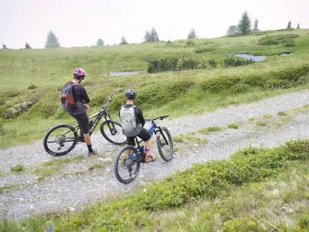 family active zillertal actieve gezinsvakantie families oostenrijk tirol e mountainbiken 3