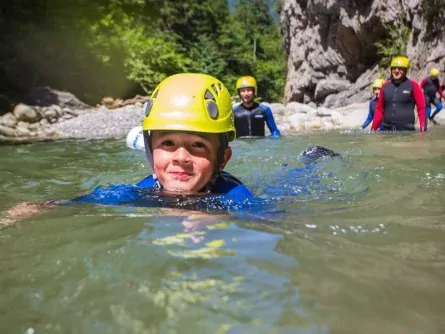 actieve vakantie avontuur family canyoning outdoor active zillertal vakantie oostenrijk oostenrijkse alpen