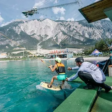 family active otztal actieve gezinsvakantie families otztal tirol oostenrijk kids wakeboarden