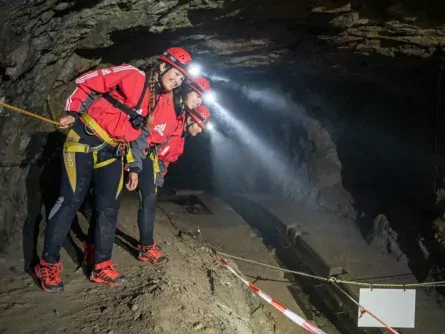 actieve gezinsvakantie outdoorvakantie families oostenrijk ötztal caving
