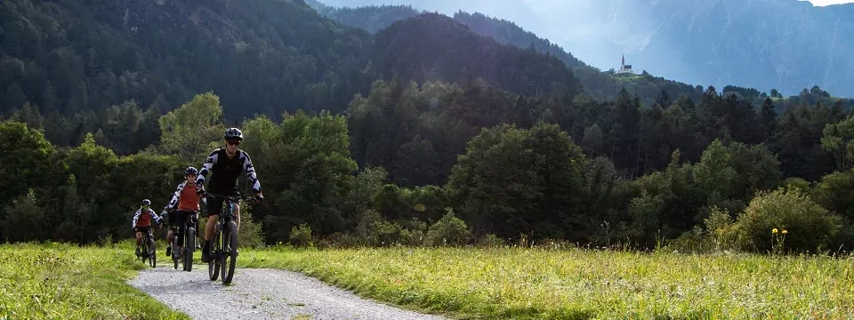 actieve gezinsvakantie outdoorvakantie families oostenrijk ötztal mountainbike