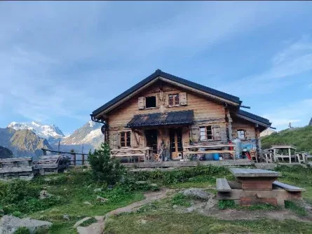 Huttentocht Arolla Verbier Wallis Zwitserland Cabane de Louvie 2
