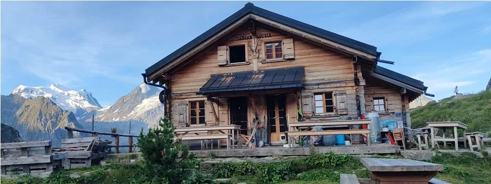 huttentocht arolla verbier wallis zwitserland cabane de louvie 2