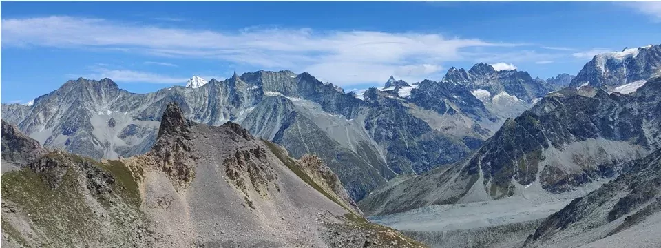 huttentocht arolla verbier wallis zwitserland matterhorn im blick