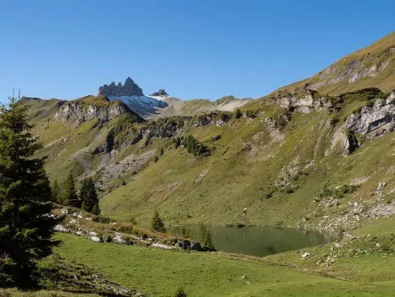 huttentocht interlaken bern zwitserland lobhornhütte