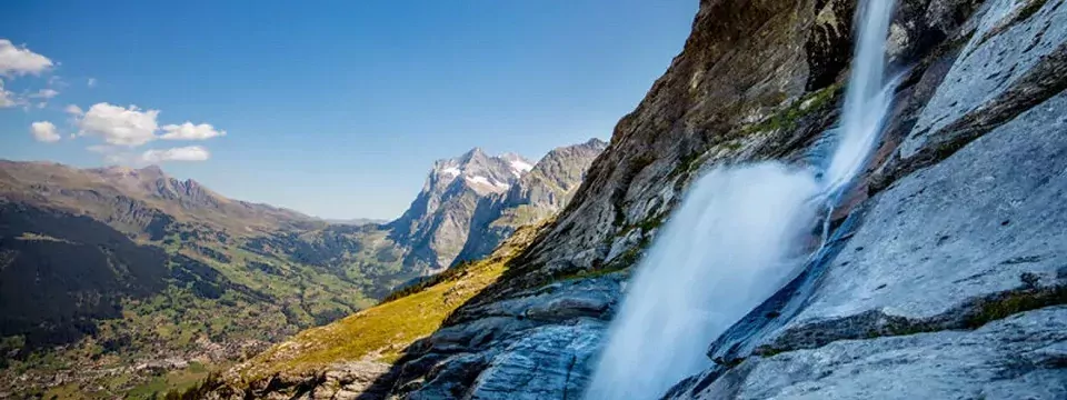 huttentocht interlaken bern zwitserland sandbachfall