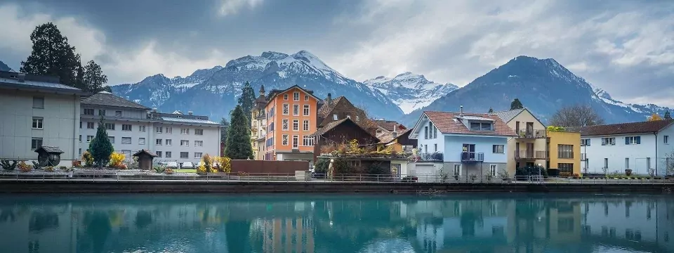 huttentocht interlaken kandersteg bern zwitserland interlaken