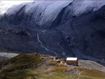 Huttentocht Kesch Trek Graubünden Zwitserland Kesch Huette