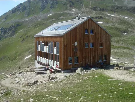 Huttentocht Kesch Trek Graubünden Zwitserland Kesch Hutte 2