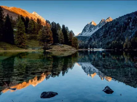 Huttentocht Kesch Trek Graubünden Zwitserland Palpuognasee Dämmerung