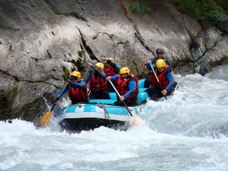 outdoor active samoëns avontuurlijke outdoorvakantie families vrienden frankrijk haute savoie rafting 3