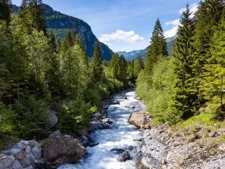 outdoor active samoëns outdoorvakantie families vrienden frankrijk haute savoie rouget waterfalls