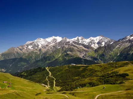 huttentocht savoie panorama frankrijk beaufort kromosphere