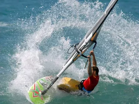 family outdoor active lago di garda actieve vakantie gardameer trentino zuid tirol italie windsurfen 