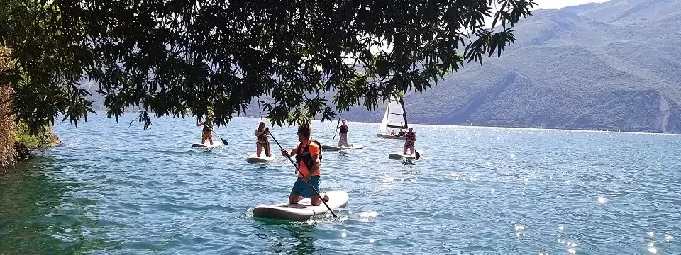 family outdoor active lago di garda actieve vakantie gardameer trentino zuid tirol italie suppen (1)