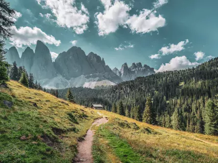 day 2   huttentocht puez odle nature_park dolomieten italiaanse alpen italie berghut day 2   adolf munkel weg (6)