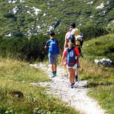 slovenie huttentocht julische alpen kinderen