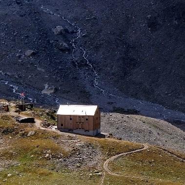 Huttentocht Kesch Trek Graubünden Zwitserland Kesch Huette