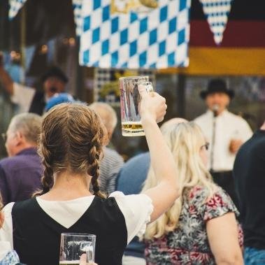 duitsland oktoberfest munchen bier family active vrienden(2)