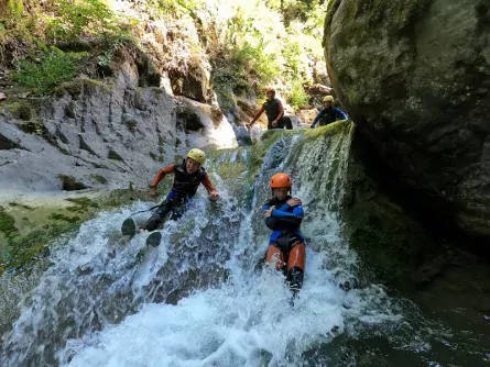 outdoor active les deux alpes outdoorvakantie frankrijk auvergne rhone alpes canyoning 2 (1)