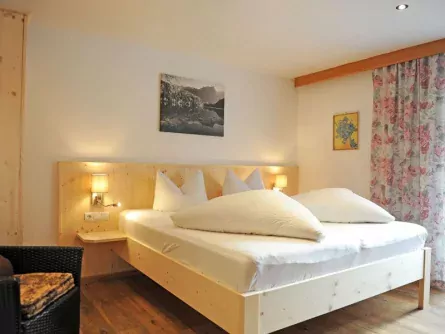 outdoor active otztal tirol oetz pension olympia kamer